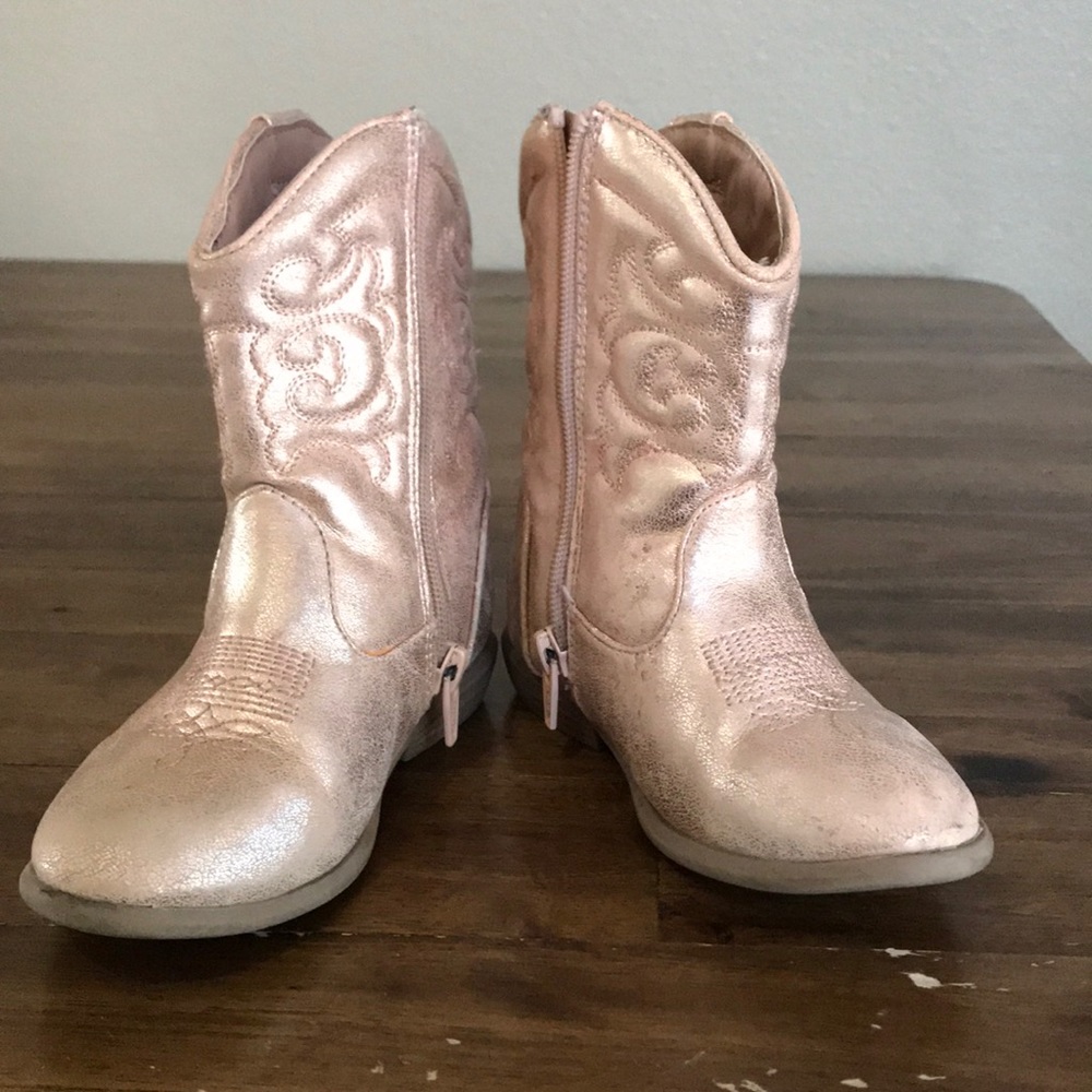 Pink cowgirl boots